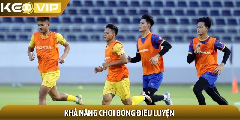 Võ Minh Trọng - Hậu vệ cánh trái triển vọng của bóng đá Việt 2 Khả năng chơi bóng điêu luyện